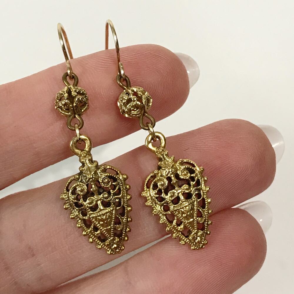 Premier Designs Vintage Gold Tone Open Work Filigree Ball Dangle Heart Earrings